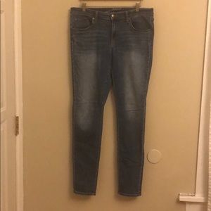 Universal Thread Women’s Jeans